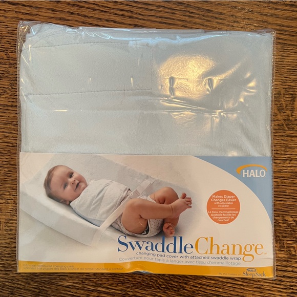 ‼️3/$30‼️ BNWT - Halo SwaddleChange changing pad cover blue - Picture 2 of 2